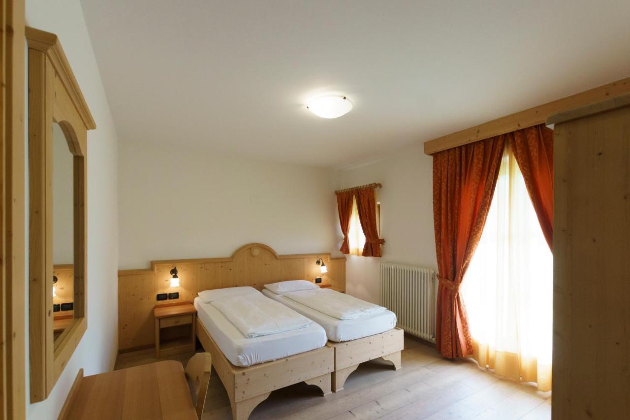 Bed and Breakfast Agritur Cornasest Breguzzo Exterior foto